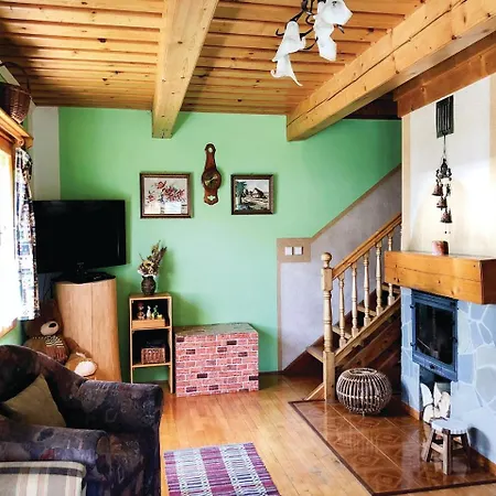 Σπίτι διακοπών Three-bedroom Holiday In *