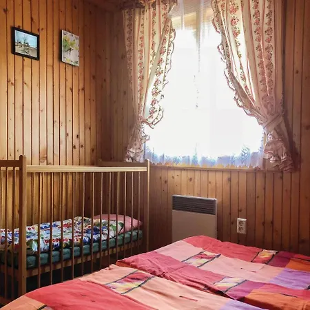 Three-bedroom Holiday In Zázrivá