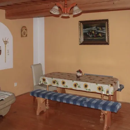 Three-bedroom Holiday In Σπίτι διακοπών *