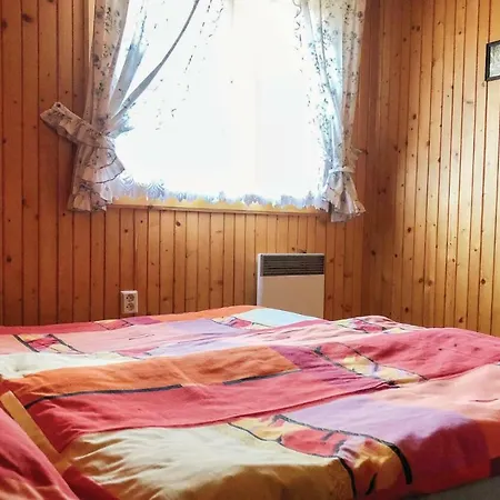 Σπίτι διακοπών Three-bedroom Holiday In *